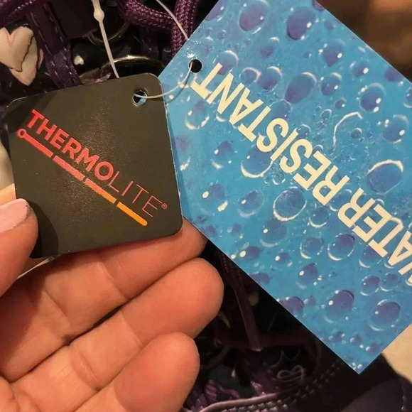 Tundra Perth Water resistant Thermolite insulation, zip up faux fur, snow boots - Picture 2 of 14